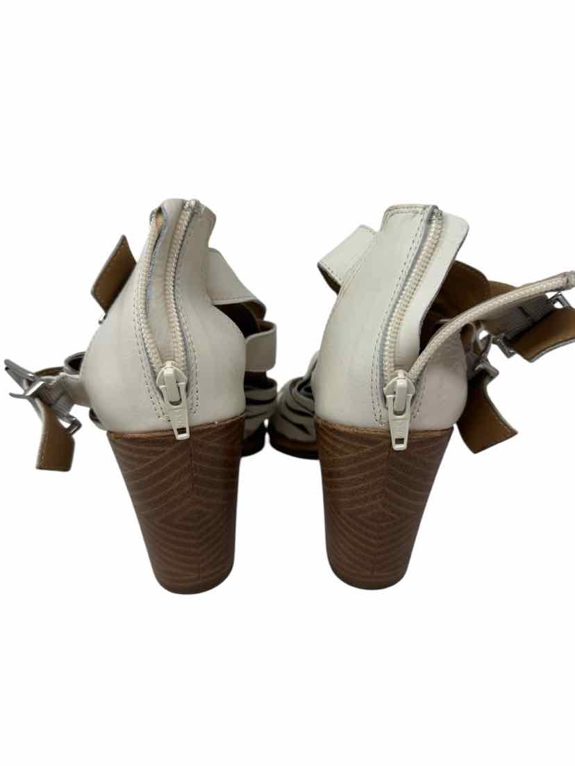 Shoe Size 10 Gianni Bini Cream Boots