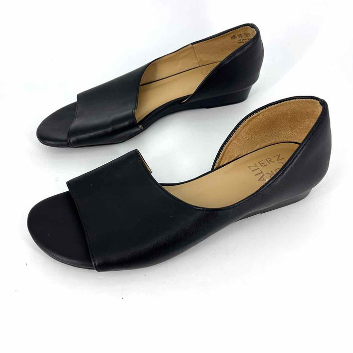 Shoe Size 8.5 Naturalizer Black Faux Leather Wedge