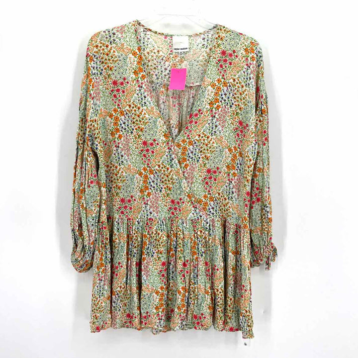 Size M Multi-Color Shirt