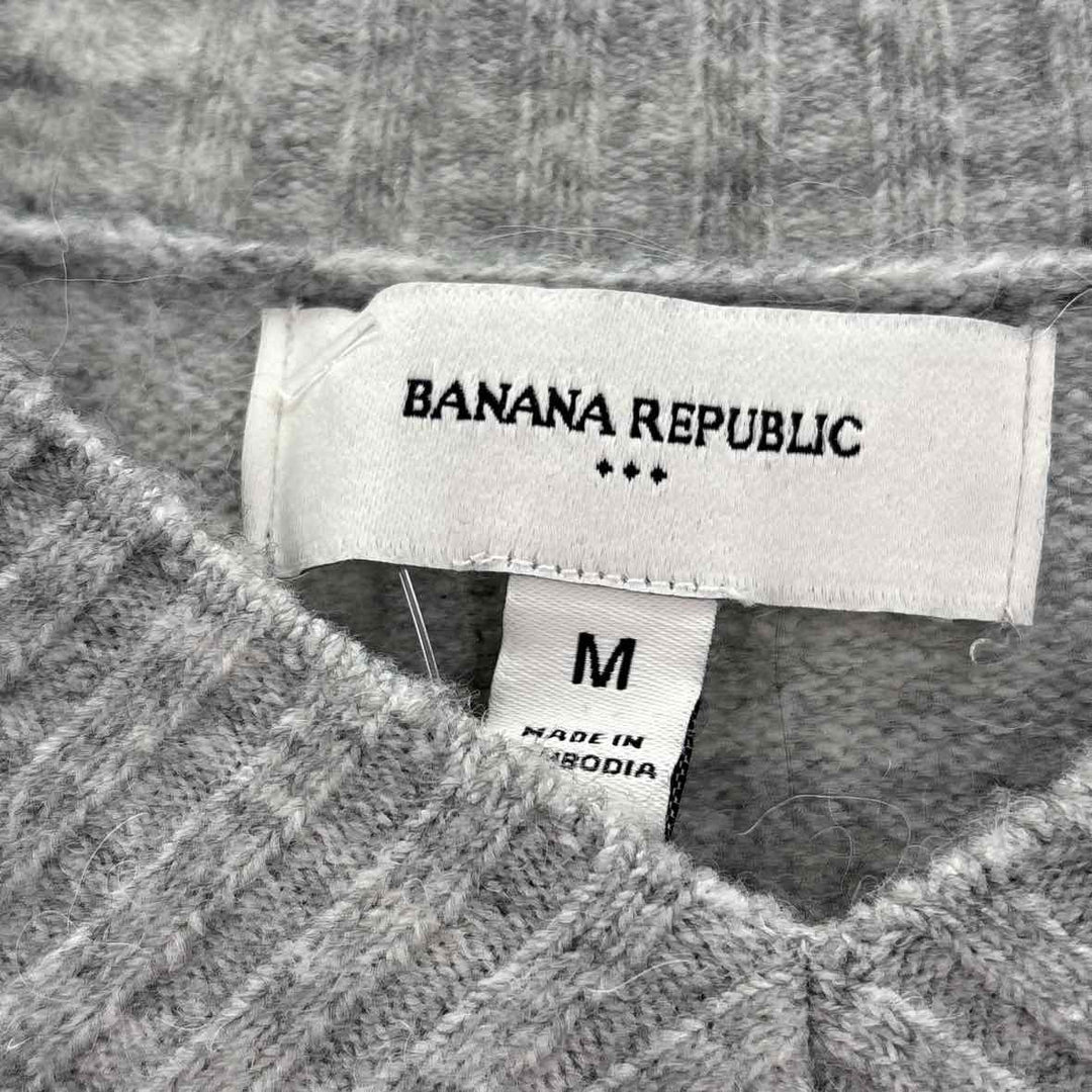 Size M Banana Republic Gray Sweater
