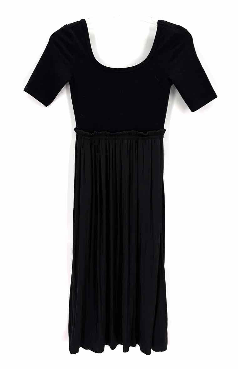 Size XS GAP Black Dress