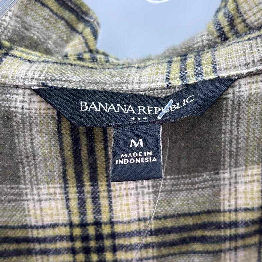 Size M Banana Republic Green Shirt
