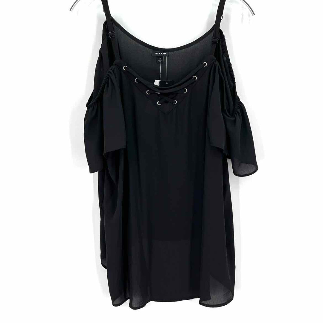 Size 18/20 Torrid Black Shirt