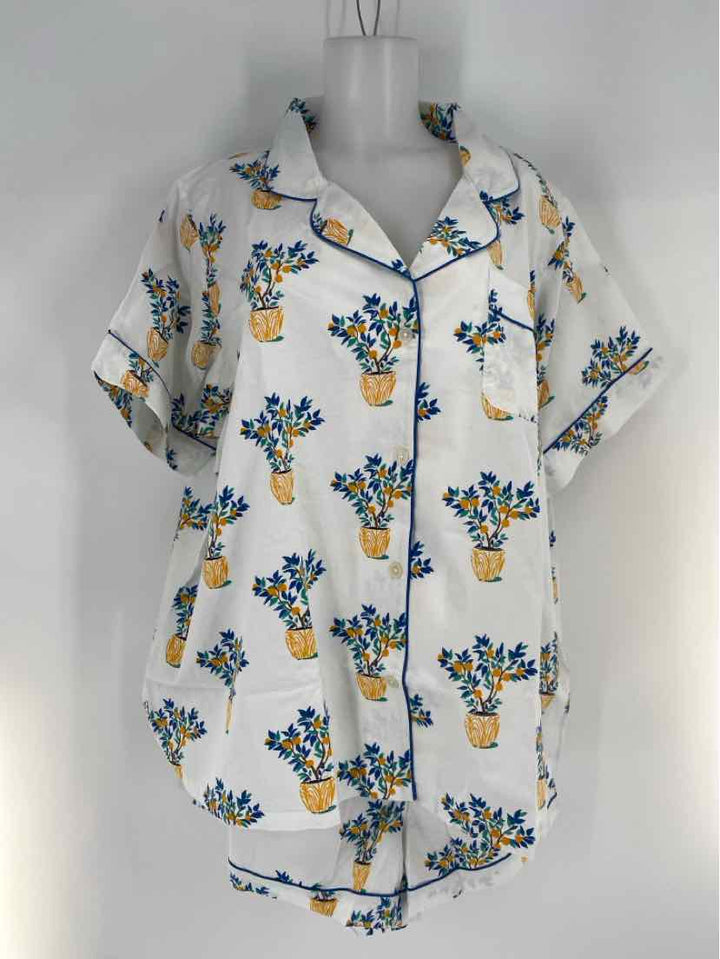 Size 4X White Print Pajamas