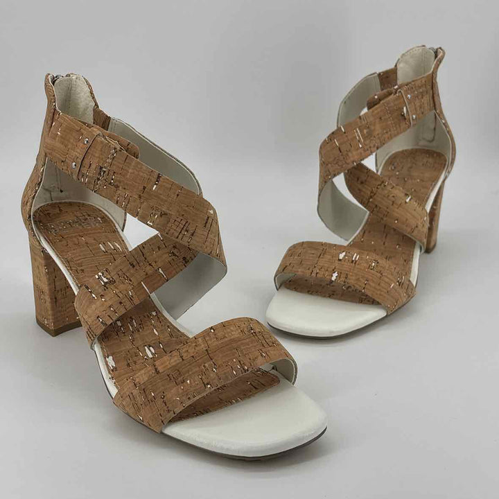 Shoe Size 10 DONALD PLINER Sandals