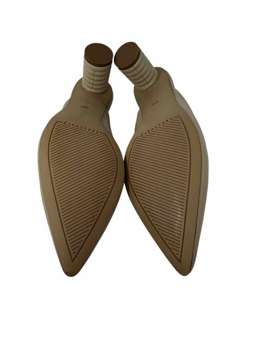 Shoe Size 8.5 Santuary Ivory Leather Pumps