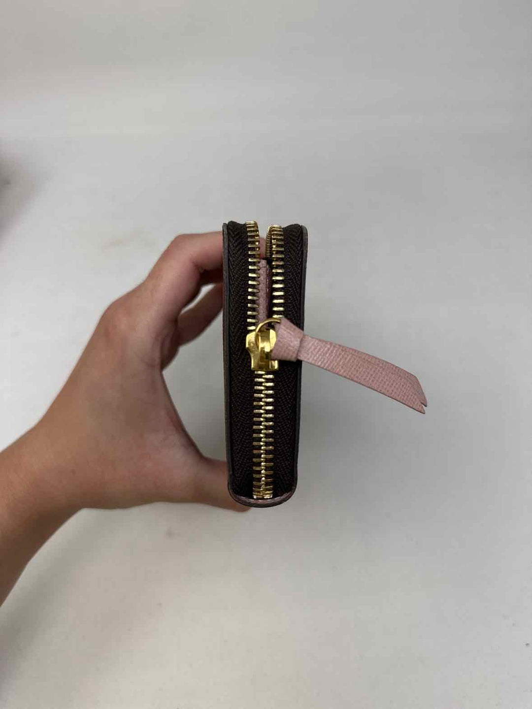 Louis Vuitton Luxury - Wallet