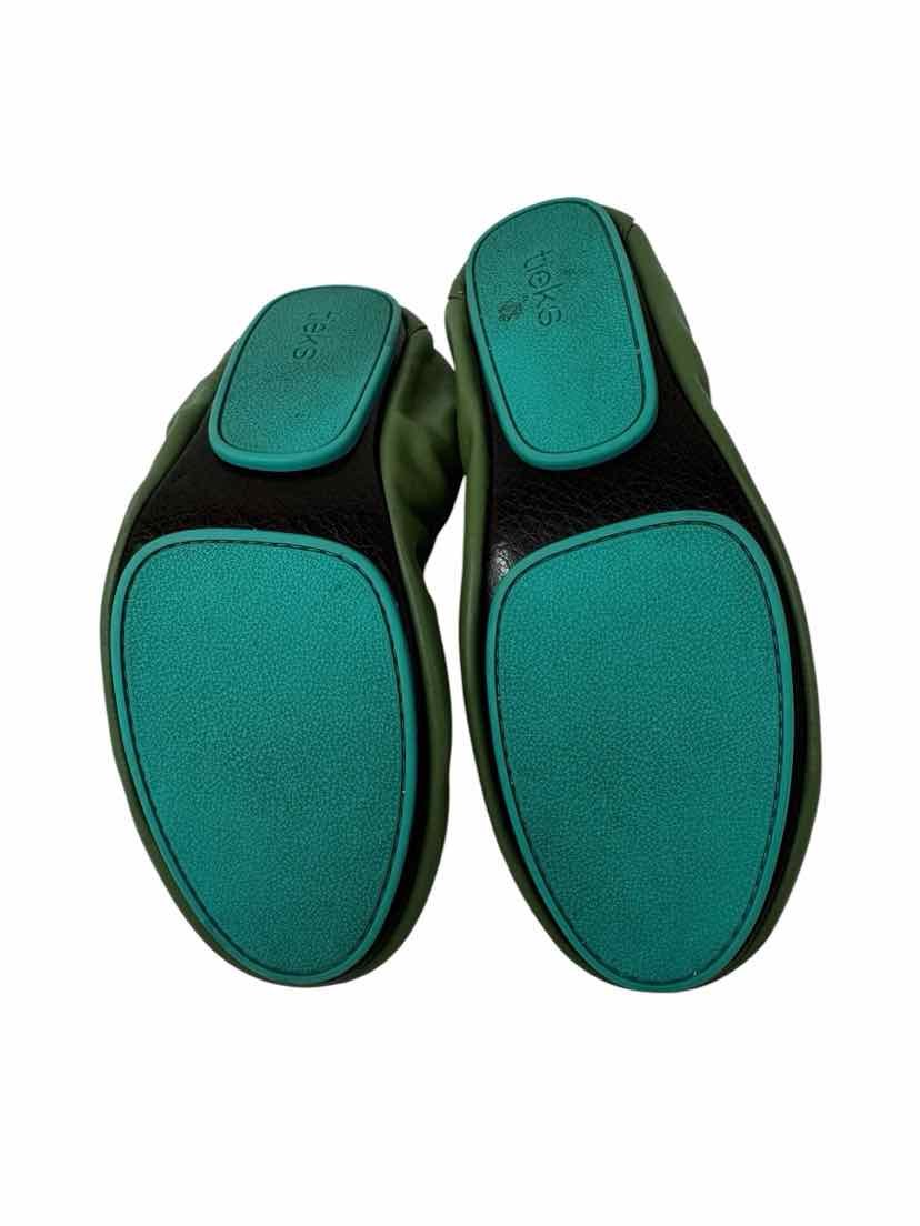 Shoe Size 10 TIEKS Olive Leather Flats