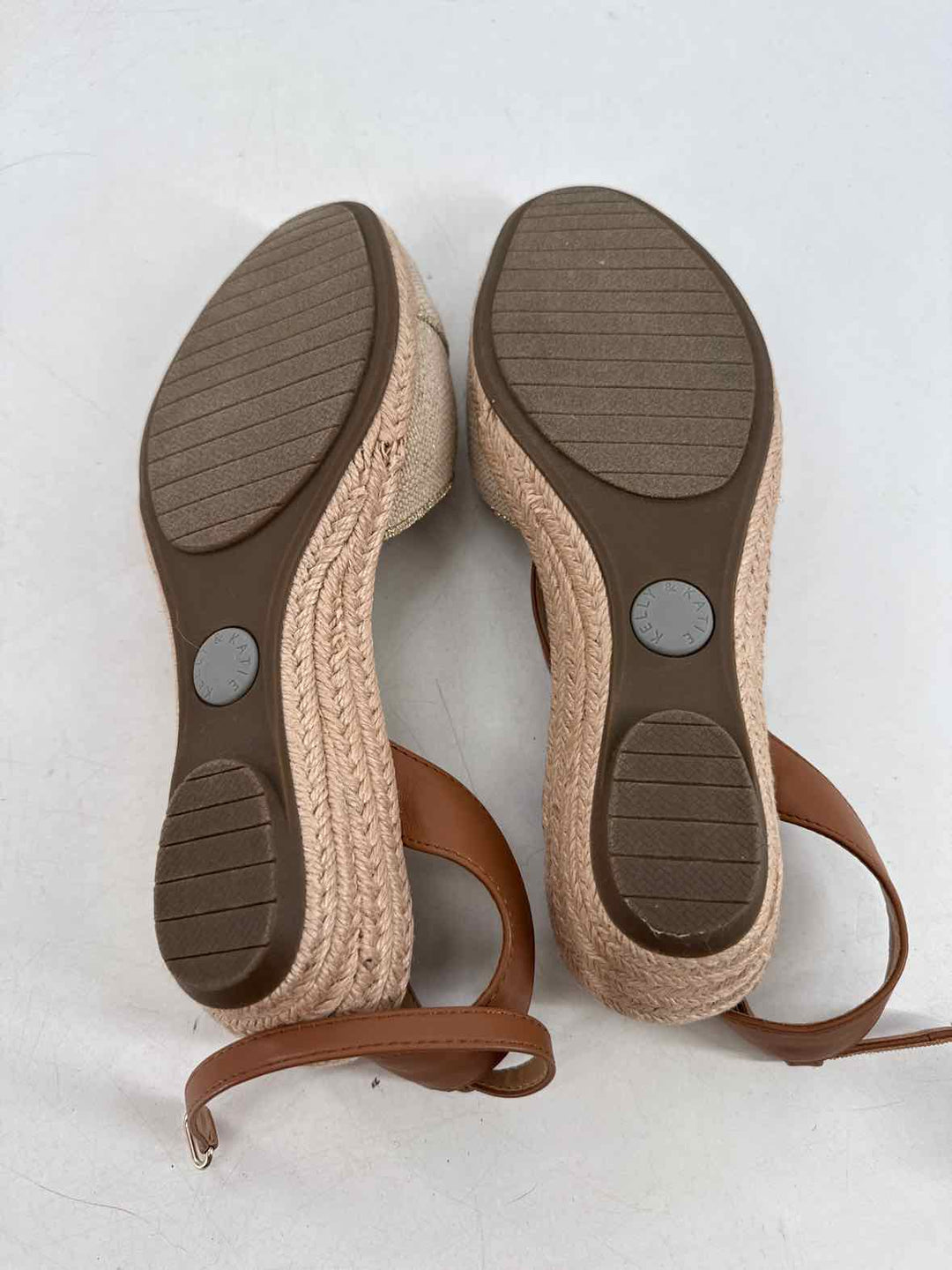 Shoe Size 8.5 KELLY & KATIE Tan Sandals