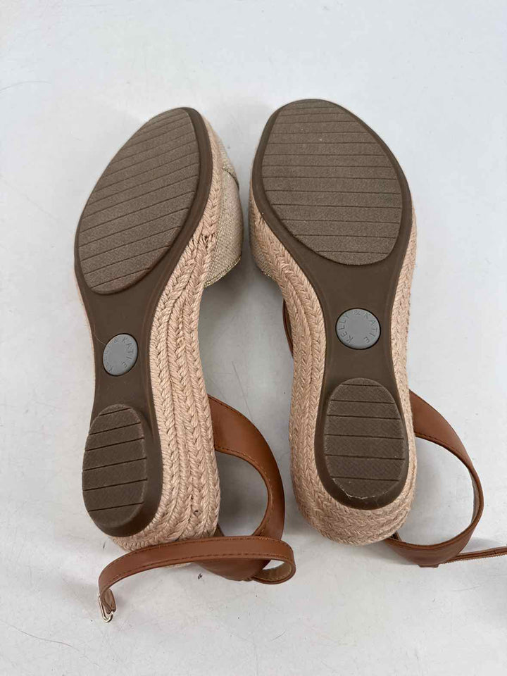 Shoe Size 8.5 KELLY & KATIE Tan Sandals