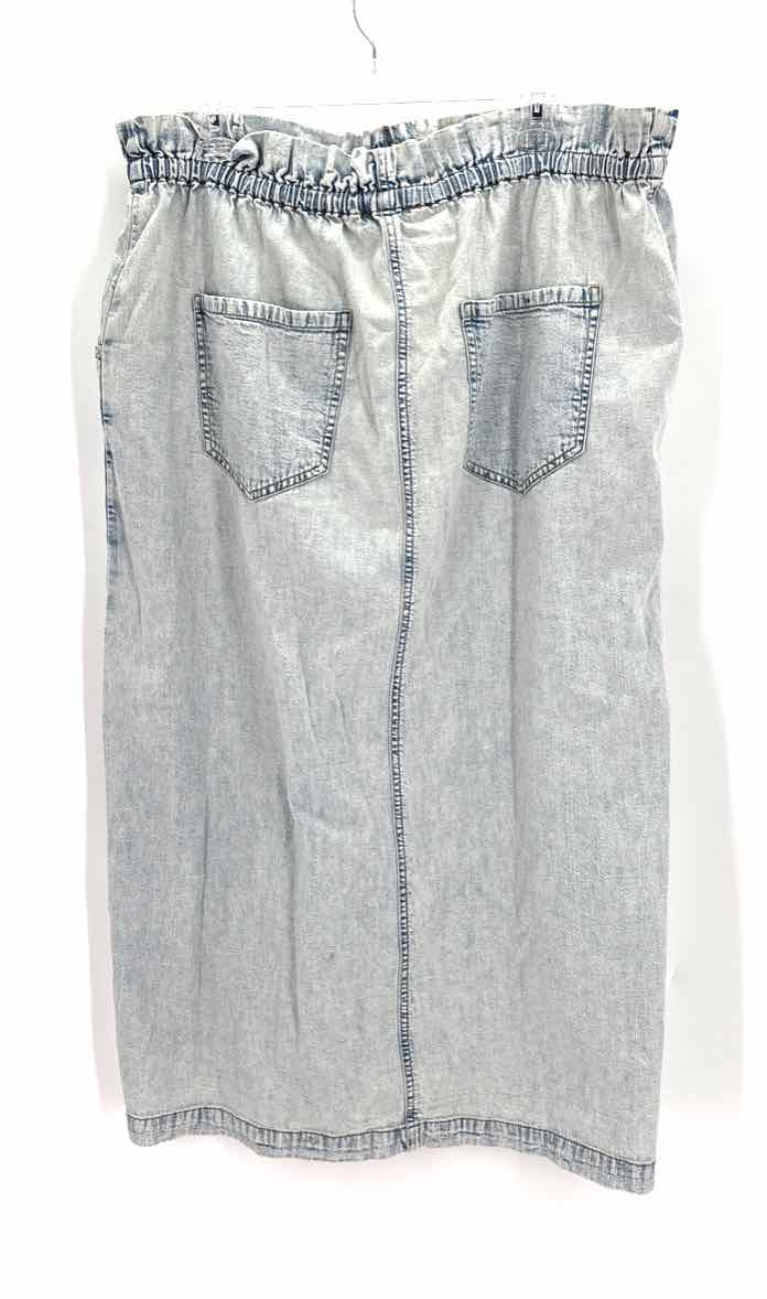 Size XL Banana Republic Light Blue Denim Skirt