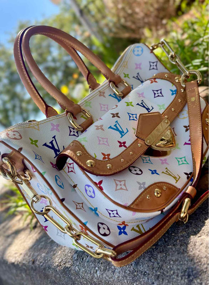 Louis Vuitton Luxury - Purse