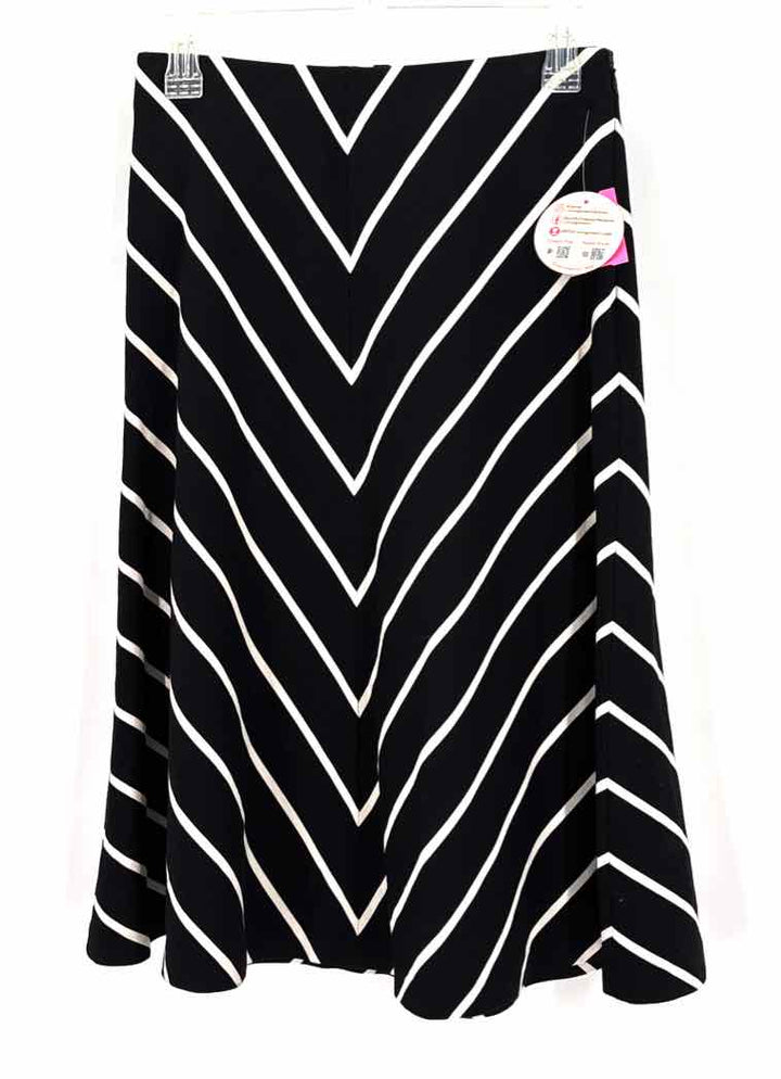 Size 2 White House Black Market Black Knit Skirt