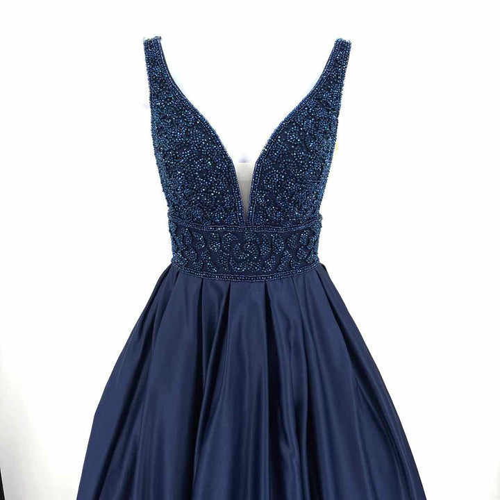 Size 00 Navy PROM