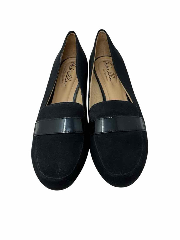 Shoe Size 6.5 Black Flats