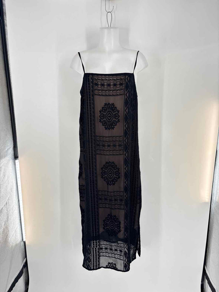 Size M FLOREAT Black Dress
