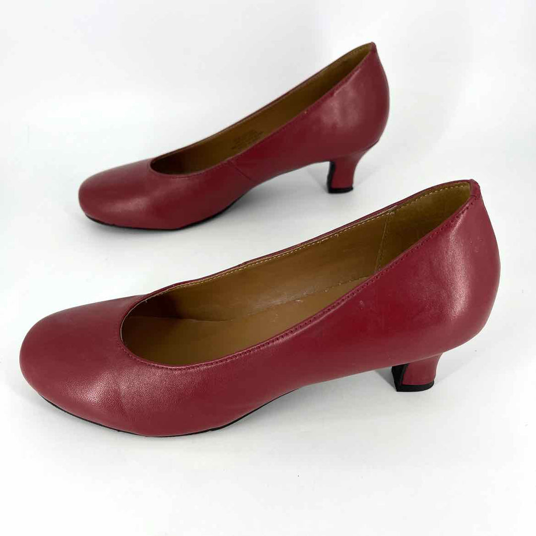 Shoe Size 9.5 Red Leather Pumps
