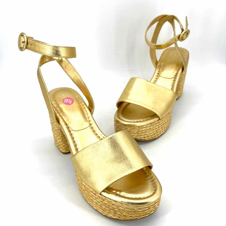 Shoe Size 9.5 MARC FISHER Gold Leather Sandals