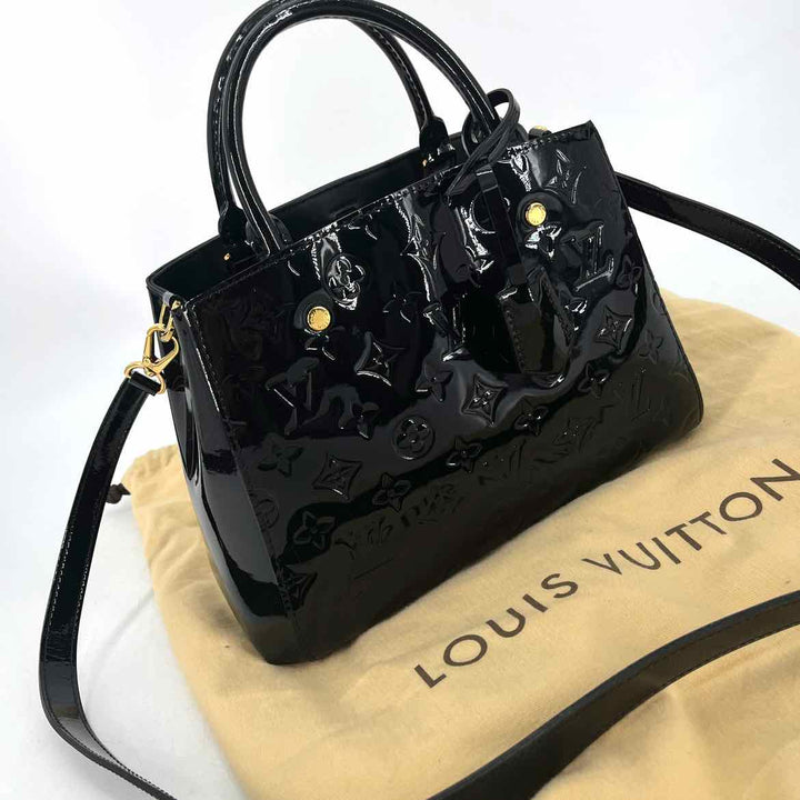 Louis Vuitton Luxury - Purse