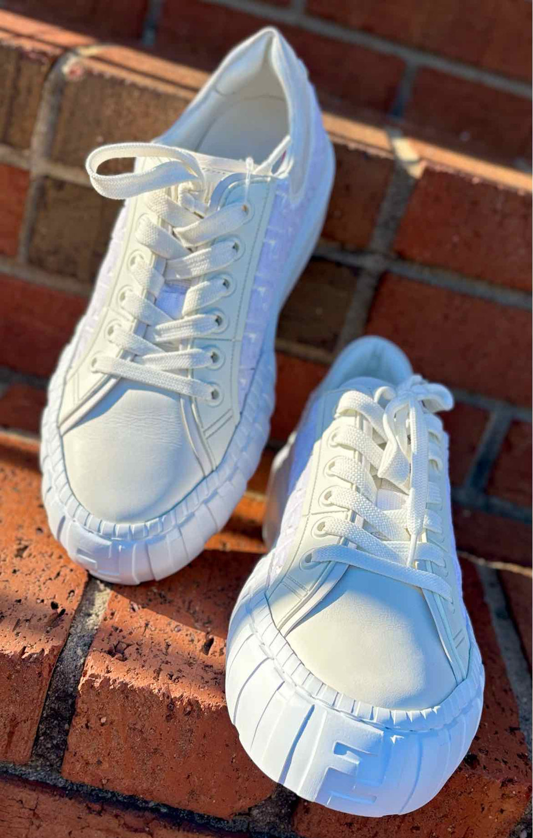 Shoe Size 9 Fendi White Rubber Luxury - Sneakers