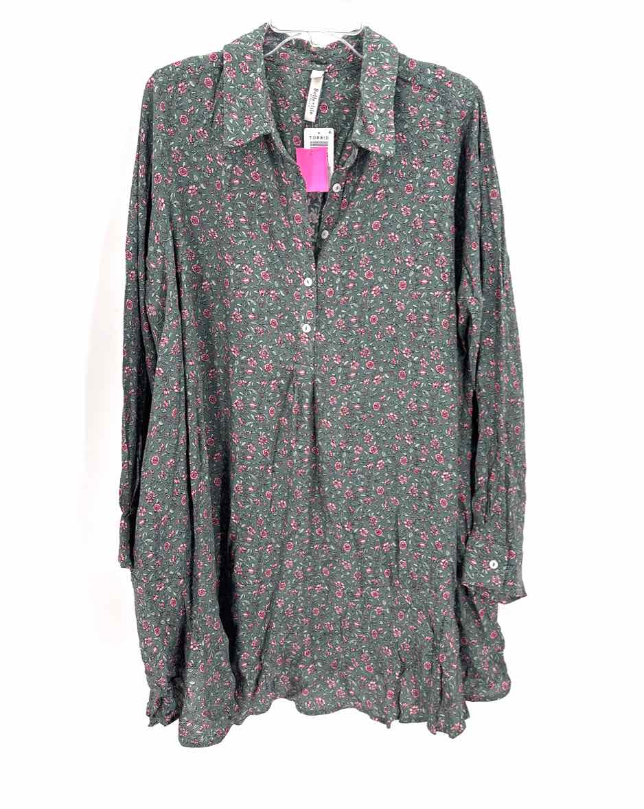 Size 18/20 Torrid Sage Dress
