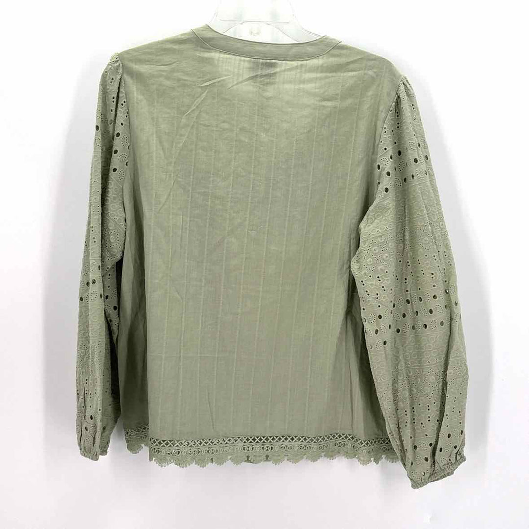 Size 1X INDUSTRY Sage Shirt
