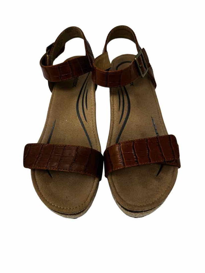 Shoe Size 7.5 AETREX Brown Sandals