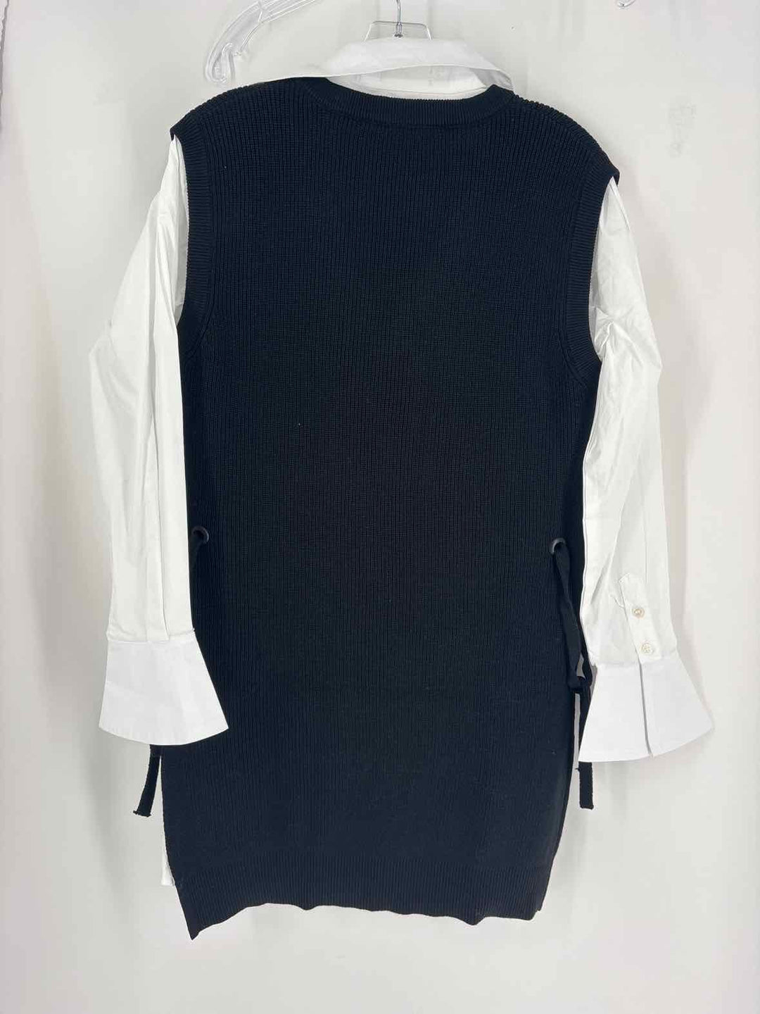 Size M ELAN Black Dress
