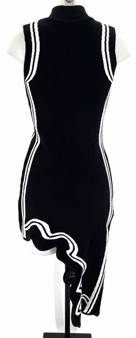 Size M COMMENSE Black/White Dress