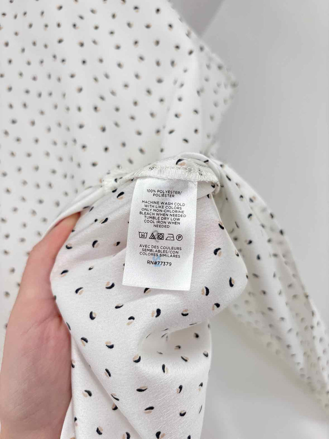 Size M Ann Taylor White Print Shirt