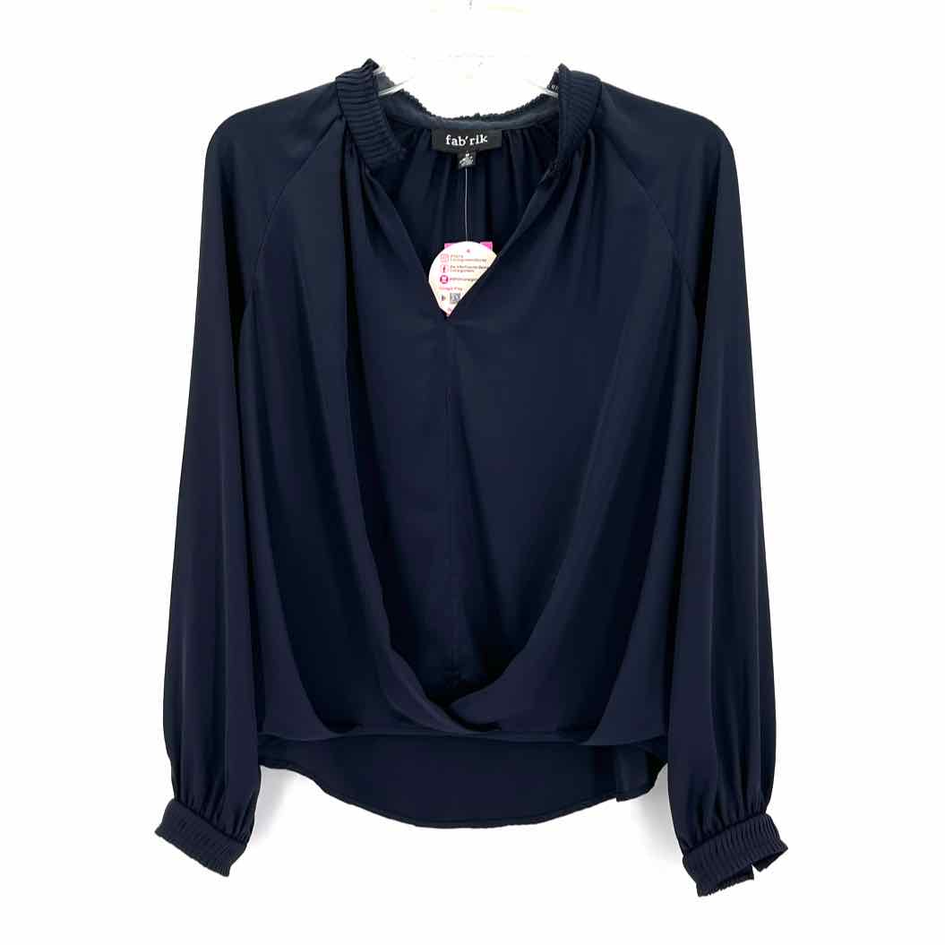 Size M FABRIK Navy Shirt