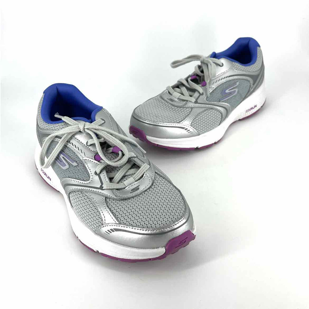 Shoe Size 8 Sketchers Gray Sneakers