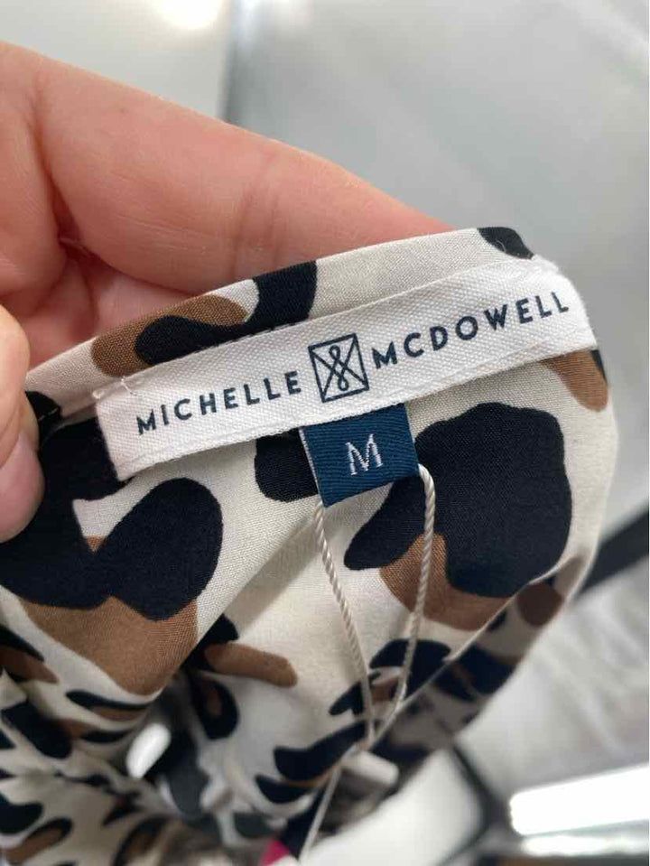 Size M MICHELLE MCDOWELL Tan Shirt