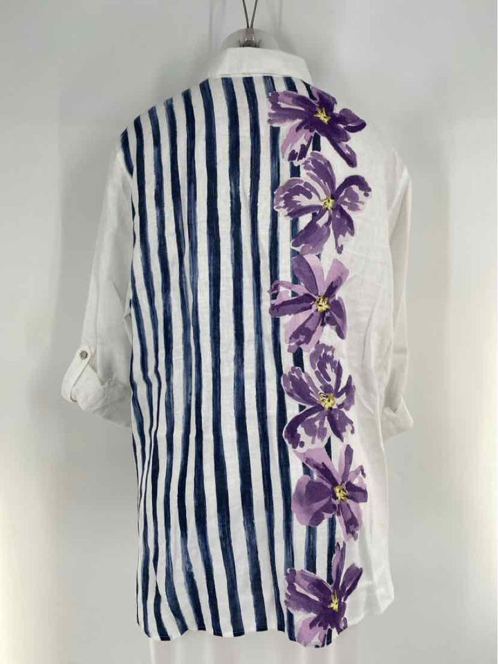 Size 4 Chico's White Shirt