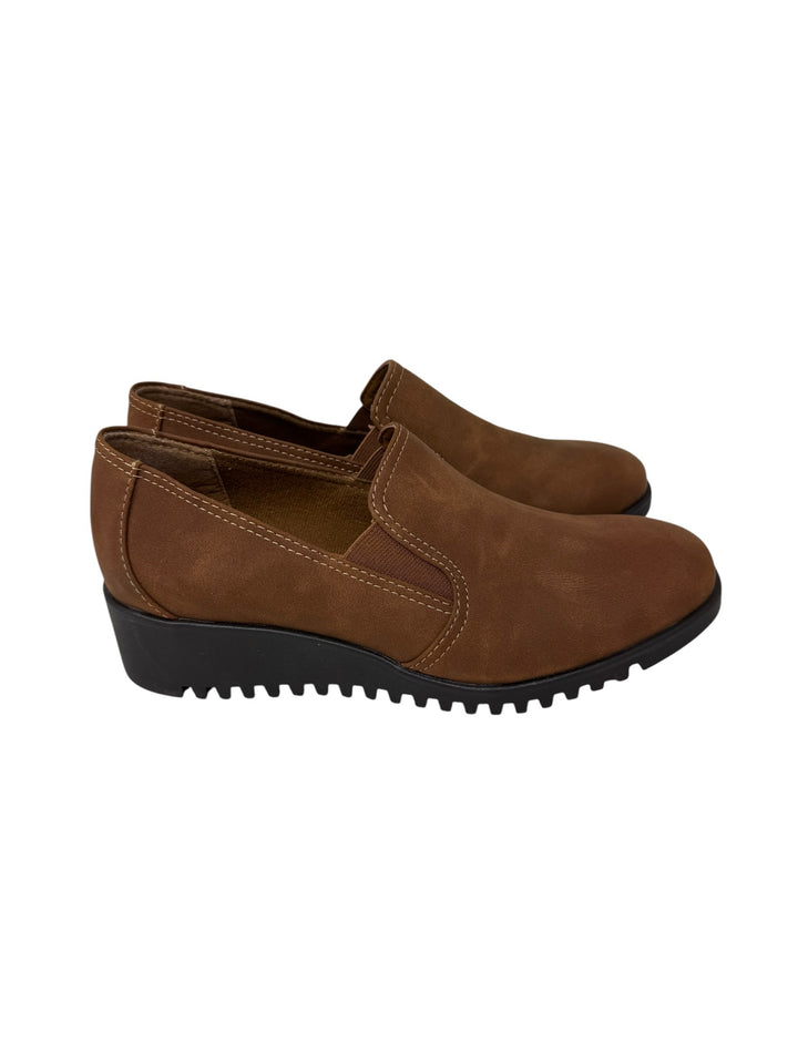 Shoe Size 7.5 SOFFT Brown Loafers