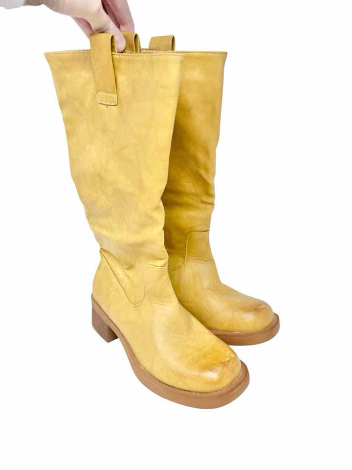 Shoe Size 5.5 Tan Boots