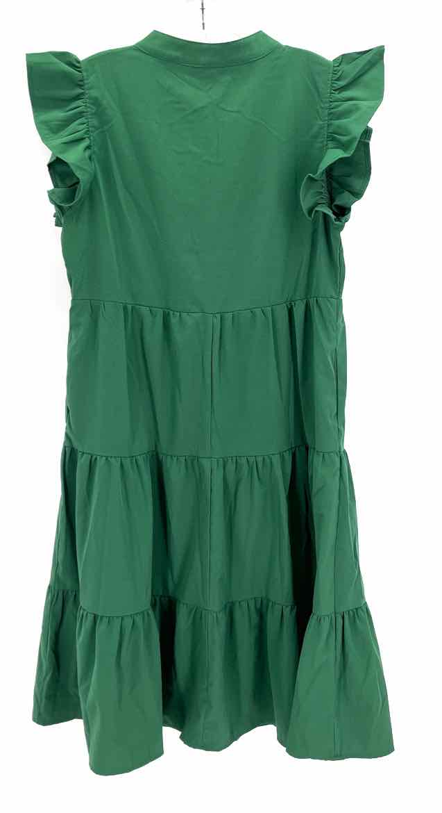 Size M ENTRO Green Dress