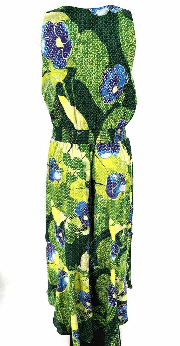 Size 12 White House Black Market Green Dress