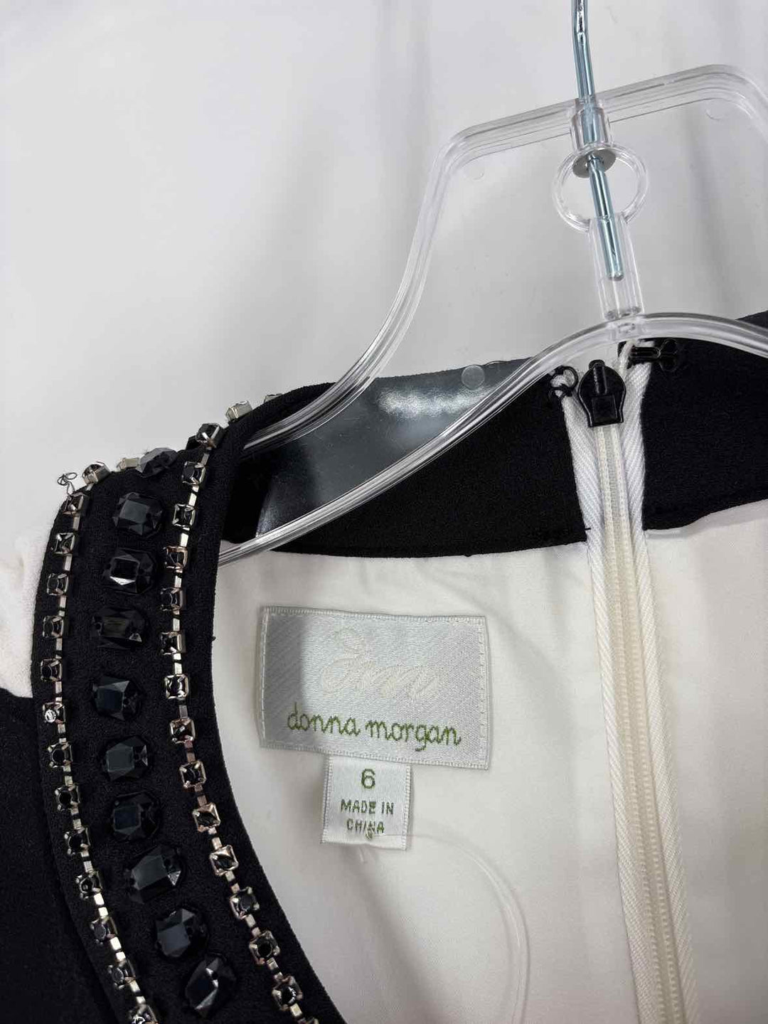 Size 6 DONNA MORGAN Cream Dress