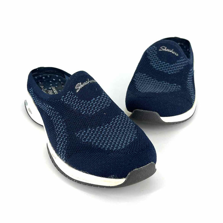 Shoe Size 8.5 Sketchers Navy Knit Sneakers