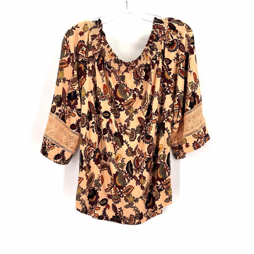 Size M DANIEL RAINN Peach Shirt