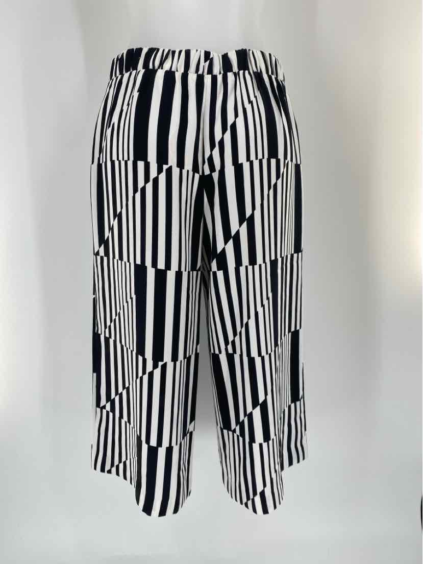Size S Chico's Black/White Pants