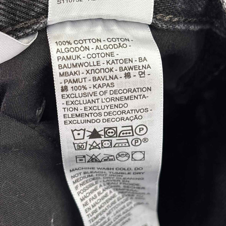 Size 26 Levi's Black Pants
