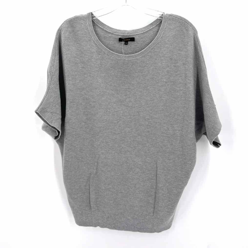 Size M QUINCE Gray Sweater