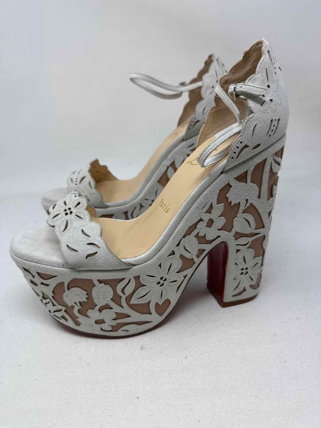 Shoe Size 8.5 CHRISTIAN LOUBOUTIN Ivory Suede Luxury - Sandals
