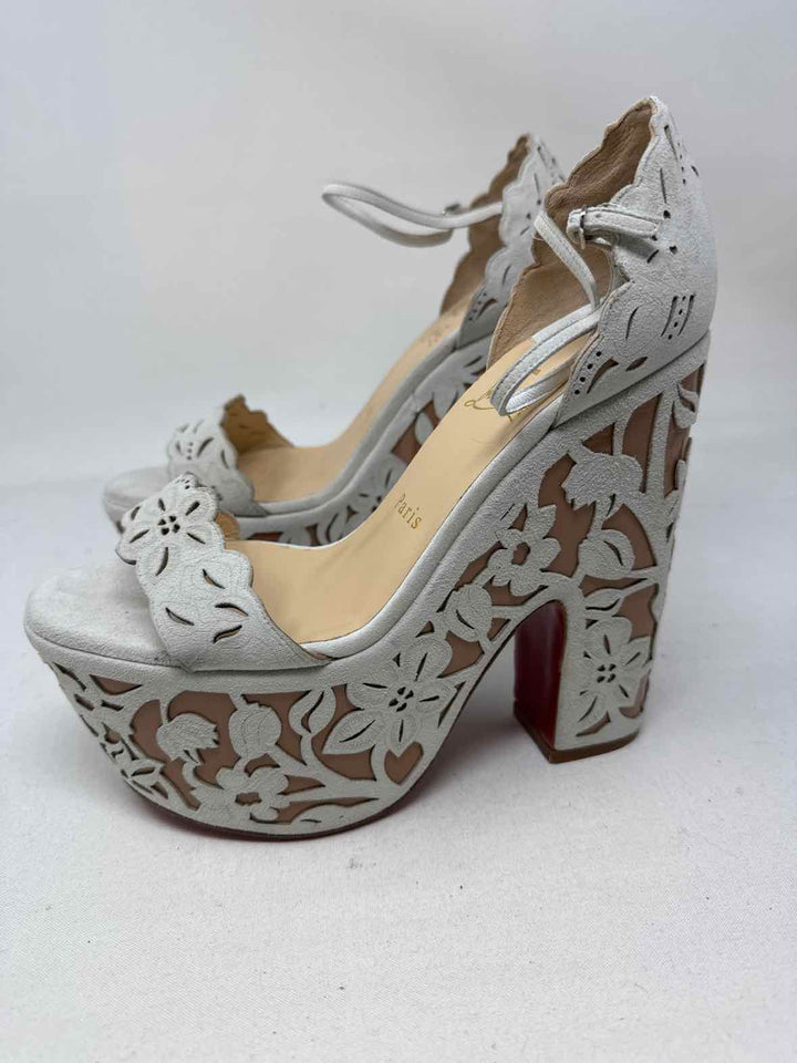 Shoe Size 8.5 CHRISTIAN LOUBOUTIN Ivory Suede Luxury - Sandals