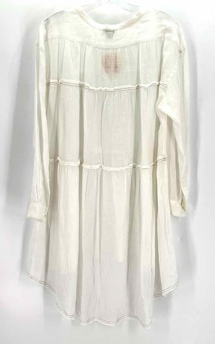 Size M sundance Ivory Shirt