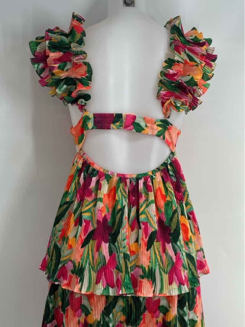 Size M Multi-Color Dress