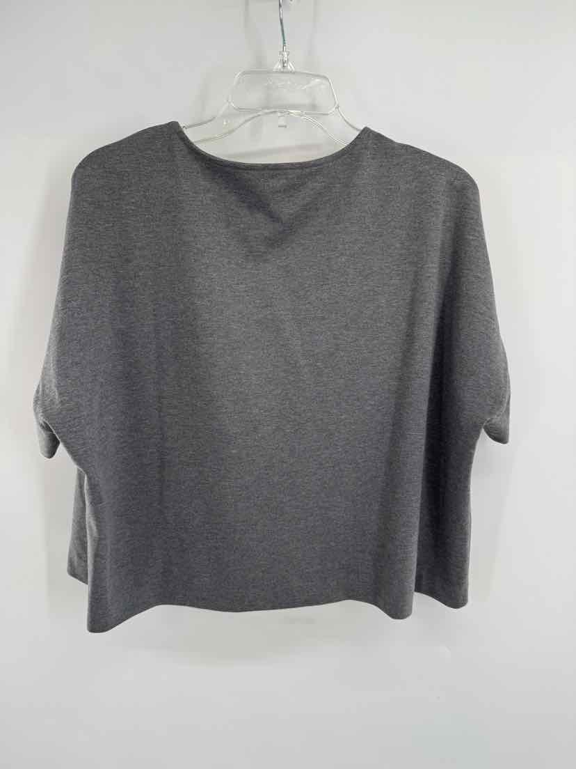 Size XL TUCKERNUCK Gray Shirt