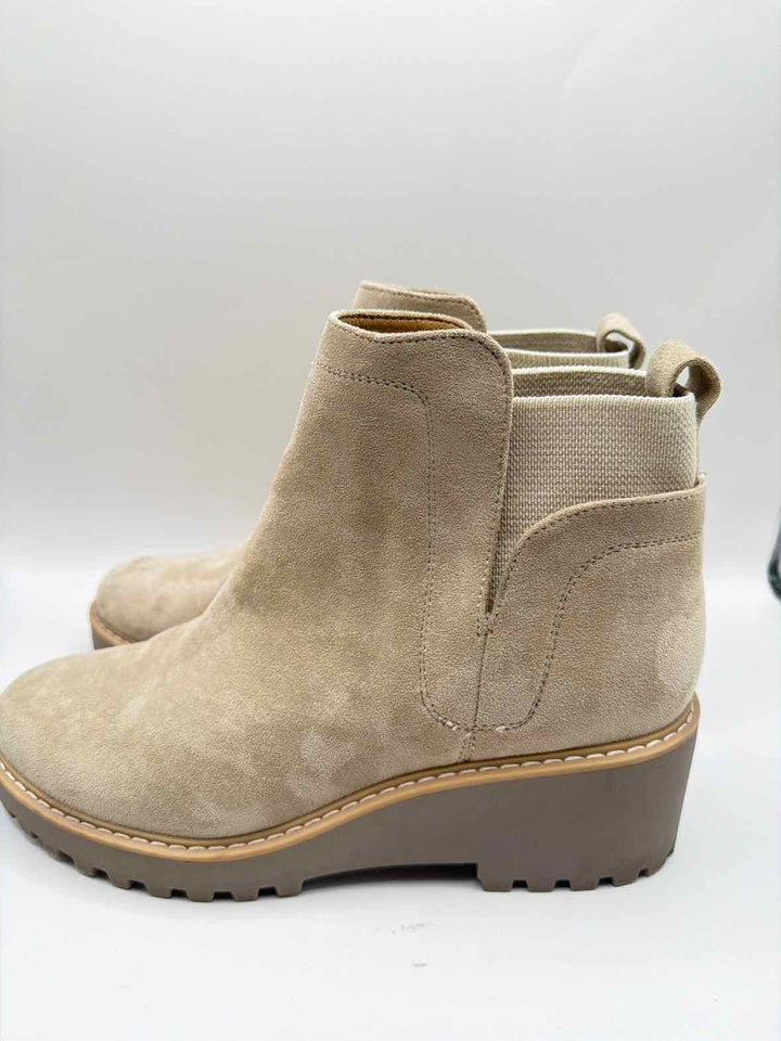 Shoe Size 8.5 Dolce Vita Beige Boots